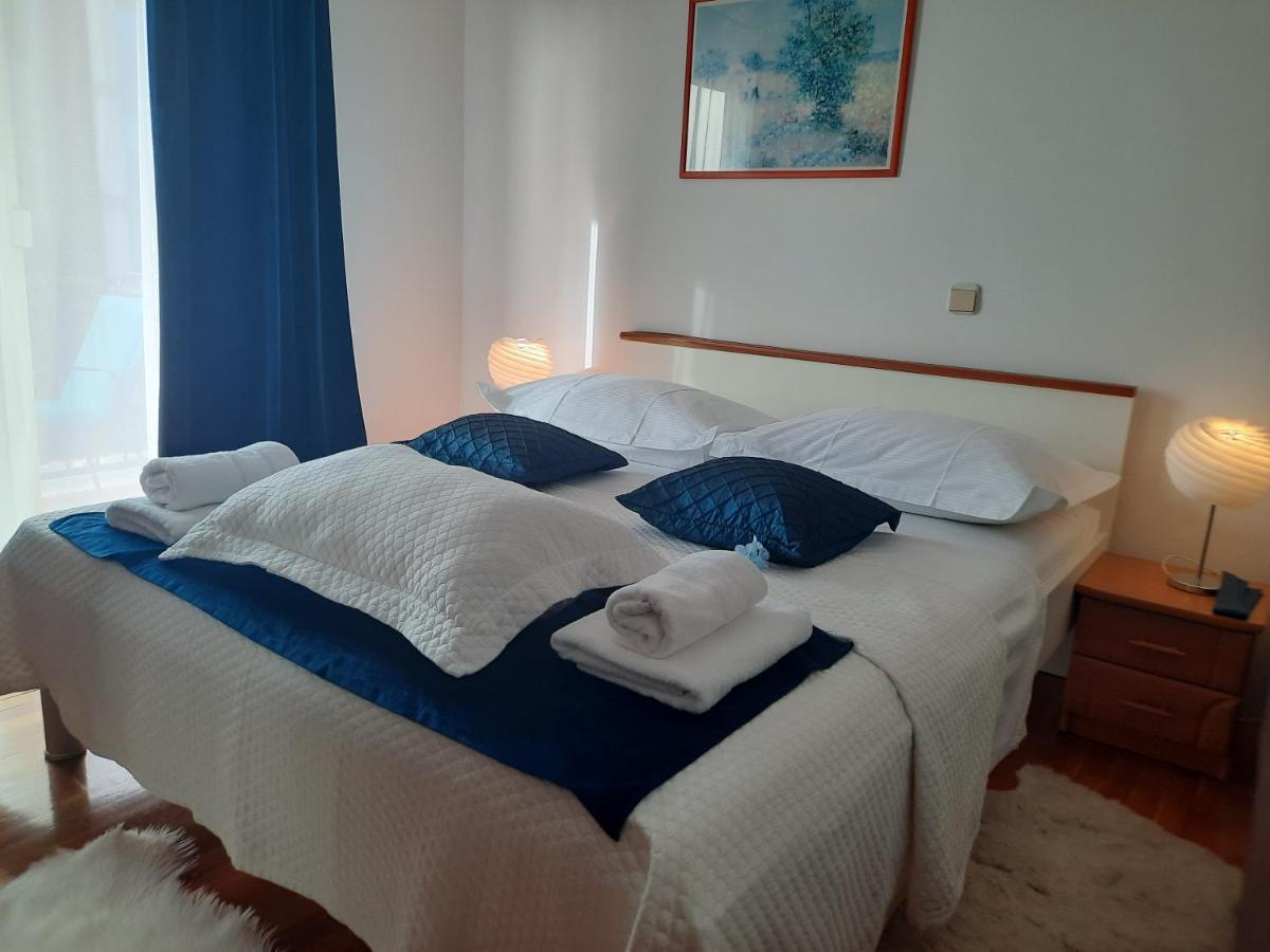 Apartment Sweet Blue *