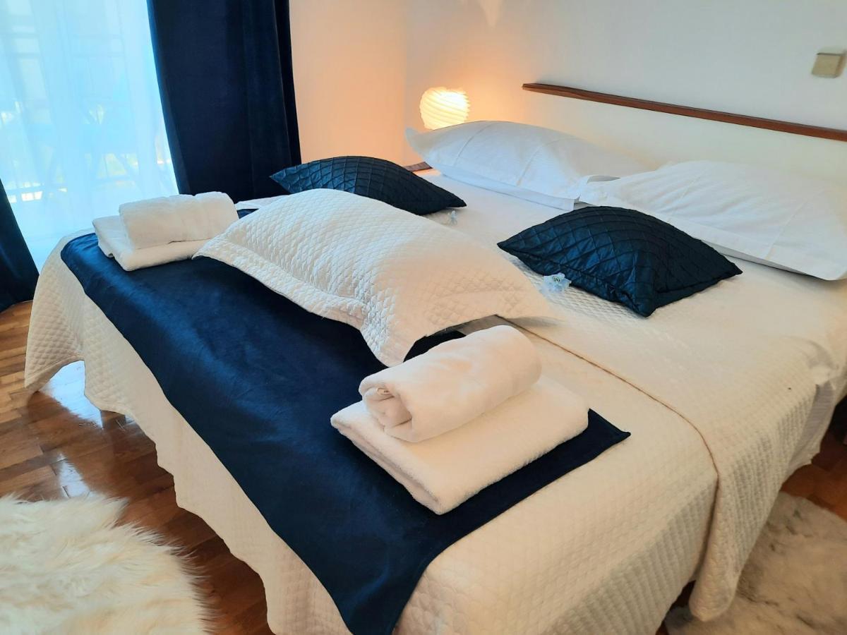 Apartment Sweet Blue